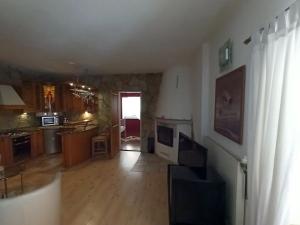 Prodej komerční nemovitosti, Hýskov, Prostřední, 350 m2