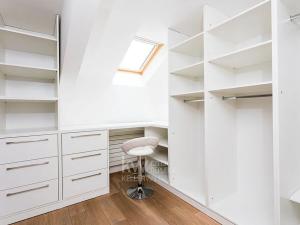 Prodej bytu 5+kk, Praha, Jaselská, 192 m2
