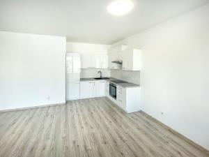 Pronájem bytu 2+kk, Tábor, Maredova, 58 m2