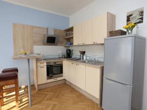 Pronájem bytu 1+kk, Praha - Nusle, U křížku, 27 m2