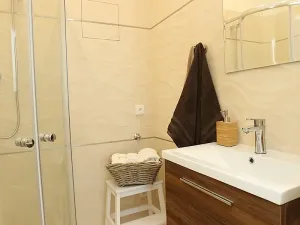 Pronájem bytu 1+kk, Praha - Nusle, U křížku, 27 m2
