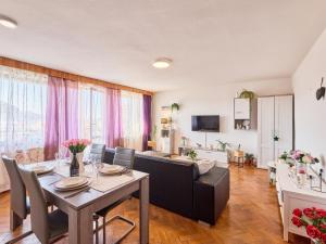 Prodej rodinného domu, Trutnov - Střední Předměstí, Oskara Nedbala, 206 m2