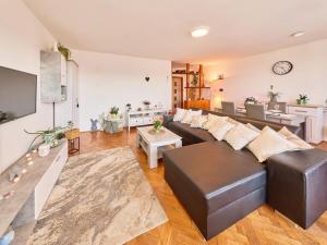 Prodej rodinného domu, Trutnov - Střední Předměstí, Oskara Nedbala, 206 m2