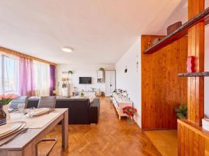 Prodej rodinného domu, Trutnov - Střední Předměstí, Oskara Nedbala, 206 m2