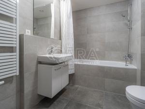 Pronájem bytu 2+kk, Praha - Malešice, Azzoniho, 52 m2