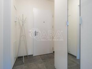 Pronájem bytu 2+kk, Praha - Malešice, Azzoniho, 52 m2
