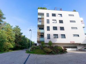Pronájem bytu 2+kk, Praha - Malešice, Azzoniho, 52 m2