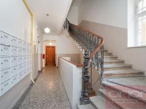 Pronájem bytu 2+kk, Praha - Karlín, Pernerova, 61 m2