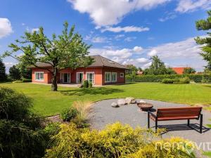 Prodej rodinného domu, Křížkový Újezdec, 412 m2