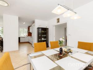 Prodej rodinného domu, Křížkový Újezdec, 412 m2