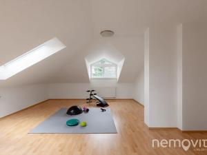 Prodej rodinného domu, Křížkový Újezdec, 412 m2