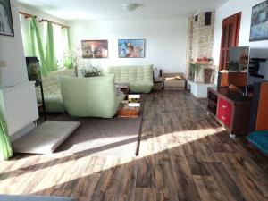 Prodej rodinného domu, Železnice - Cidlina, 240 m2