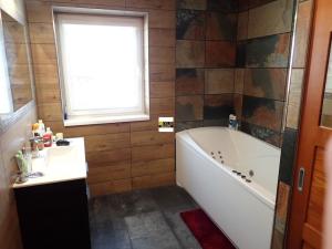 Prodej rodinného domu, Železnice - Cidlina, 240 m2