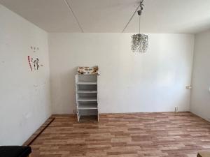 Pronájem bytu 1+1, Chomutov, Kamenná, 35 m2