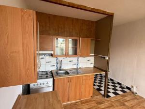 Pronájem bytu 1+1, Chomutov, Písečná, 35 m2