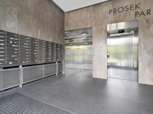Pronájem bytu 2+kk, Praha - Střížkov, Lovosická, 54 m2