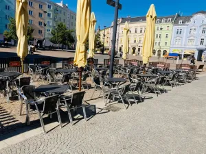 Pronájem restaurace, Opava - Město, Dolní náměstí, 150 m2