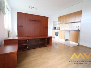 Pronájem bytu 2+kk, Hradec Králové - Kukleny, Pražská třída, 50 m2