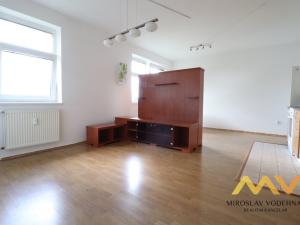 Pronájem bytu 2+kk, Hradec Králové - Kukleny, Pražská třída, 50 m2