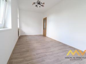 Pronájem bytu 2+kk, Hradec Králové - Kukleny, Pražská třída, 50 m2