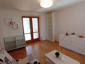 Pronájem bytu 2+1, České Budějovice - České Budějovice 3, Pražská tř., 54 m2