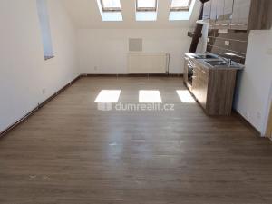 Pronájem bytu 2+1, Česká Kamenice, Lipová, 58 m2