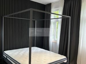 Prodej bytu 2+kk, Karlovy Vary, Sadová, 49 m2