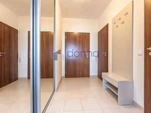 Pronájem bytu 2+kk, Praha, Nárožní, 59 m2