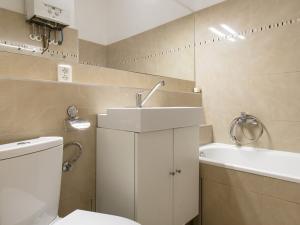 Pronájem bytu 2+1, Praha - Vysočany, Novovysočanská, 56 m2