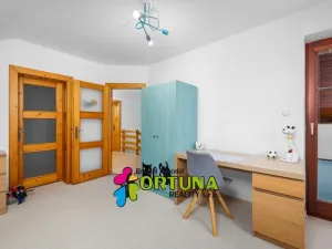 Prodej rodinného domu, Úsilné, 159 m2