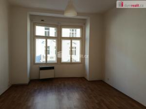 Pronájem bytu 1+1, Praha - Vršovice, Na spojce, 54 m2