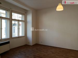 Pronájem bytu 1+1, Praha - Vršovice, Na spojce, 54 m2
