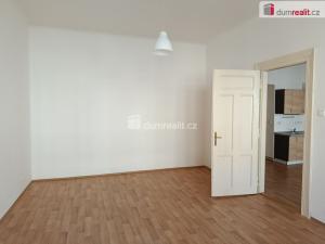 Pronájem bytu 1+1, Praha - Vršovice, Na spojce, 54 m2