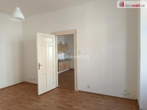 Pronájem bytu 1+1, Praha - Vršovice, Na spojce, 54 m2