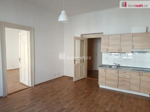 Pronájem bytu 1+1, Praha - Vršovice, Na spojce, 54 m2