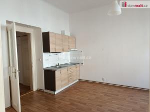 Pronájem bytu 1+1, Praha - Vršovice, Na spojce, 54 m2