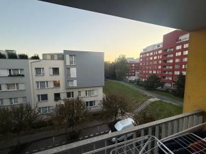 Pronájem bytu 2+kk, Praha - Prosek, Zubrnická, 50 m2