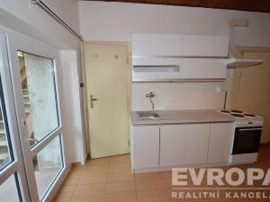 Prodej atypického bytu, Praha - Hloubětín, Klánovická, 54 m2