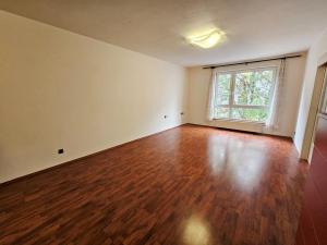 Pronájem bytu 2+kk, Praha - Vysočany, Na břehu, 66 m2