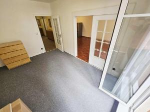 Pronájem bytu 2+kk, Praha - Vysočany, Na břehu, 66 m2