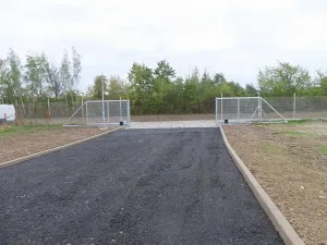 Pronájem komerčního pozemku, Praha - Běchovice, Podnikatelská, 1000 m2