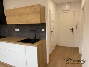 Prodej bytu 1+1, Vsetín, Ohrada, 34 m2