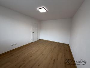 Prodej bytu 1+1, Vsetín, Ohrada, 34 m2