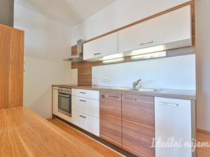Pronájem bytu 2+1, Brno, Zahradnická, 79 m2