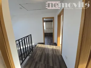 Pronájem rodinného domu, Svinaře, 154 m2