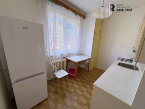 Prodej bytu 2+1, Chodov, Hlavní, 55 m2