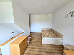 Pronájem bytu 3+1, Zlín, Osvoboditelů, 95 m2