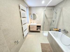 Pronájem bytu 3+1, Zlín, Osvoboditelů, 95 m2