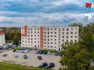 Prodej činžovního domu, Milovice, Topolová, 4261 m2