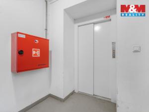 Prodej činžovního domu, Milovice, Topolová, 4261 m2